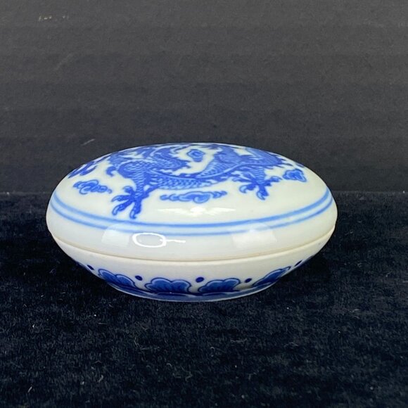 Vintage Blue White Porcelain Asian Dragon Ring Trinket Box - Picture 5 of 9